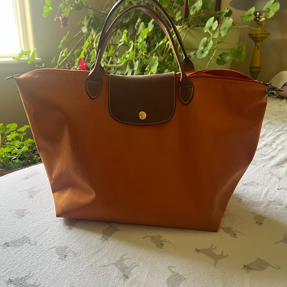 Longchamp Le Pilage Large Orange Tote Bag with Brown Accents - Picture 3 of 4